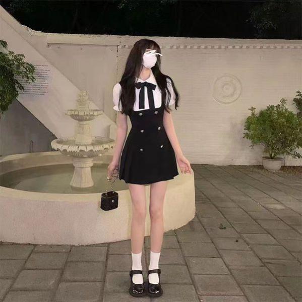 黑白经典，连衣裙永不过时